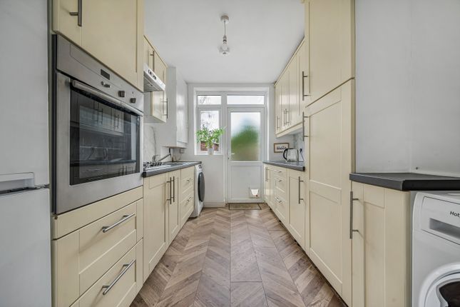 26, Cuff Crescent, Eltham photo 3