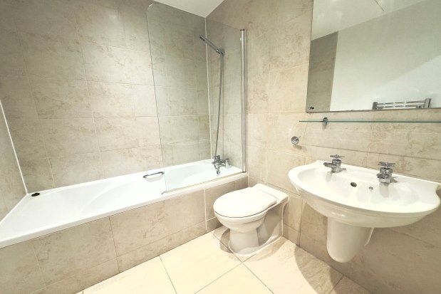 Flat to rent in Echo Central, Leeds