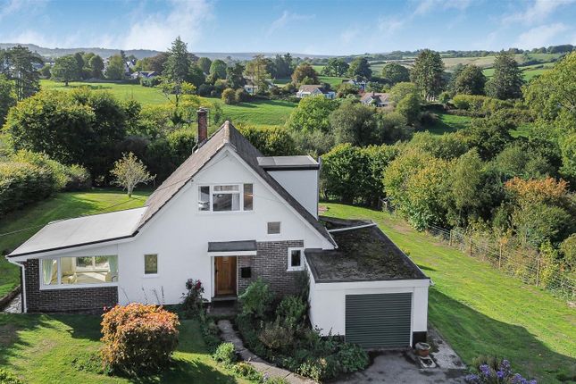 2-bed detached on Broomhill, Newton Abbot, £660,000