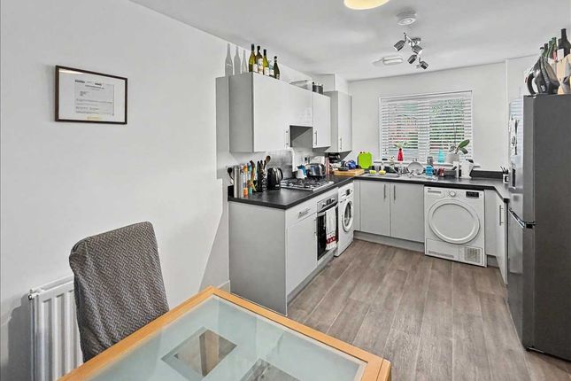33, Barley Road, Kirby Cross photo 3