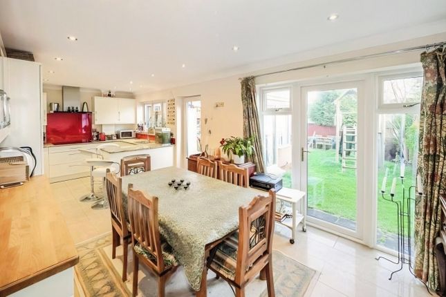 36, Frost Road, WARWICK photo 4