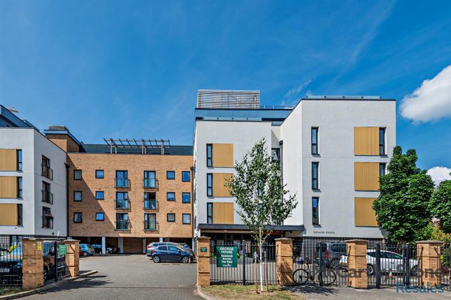 8652142-Exterior03-800.Jpg