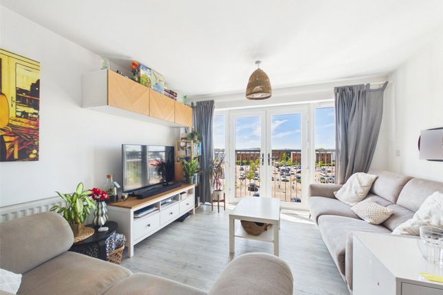 Flat 15, 12, Hobbs Way, Gloucestershire photo 2