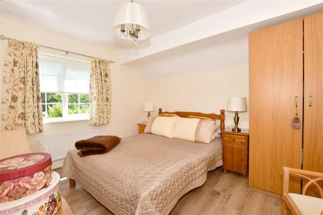 Mews house for sale in Fielden Road, Crowborough, East Sussex