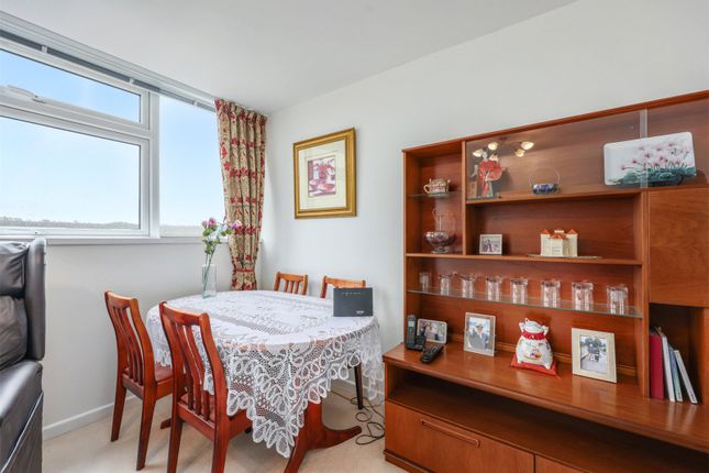 9, Marine Court, Cornwall photo 4