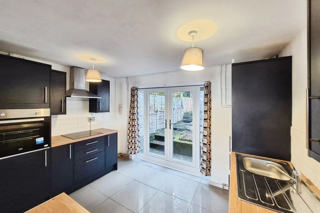 5, Briar Close, Ebbw Vale photo 3