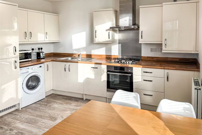 7 Arnhem House,, Burke Place, Aldershot photo 2