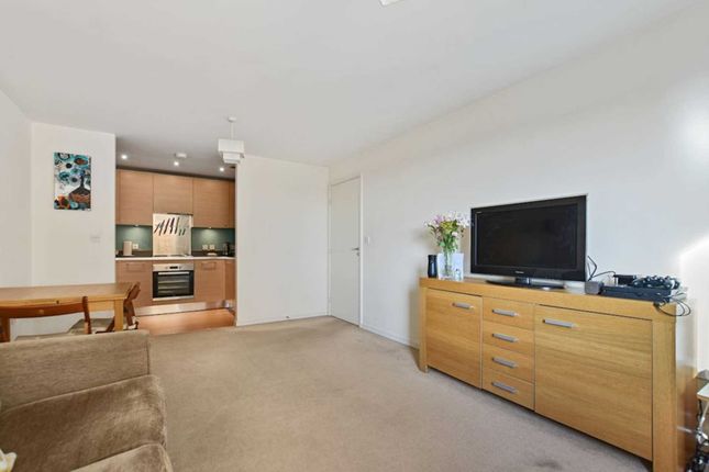 Flat for sale in London Rd, Isleworth