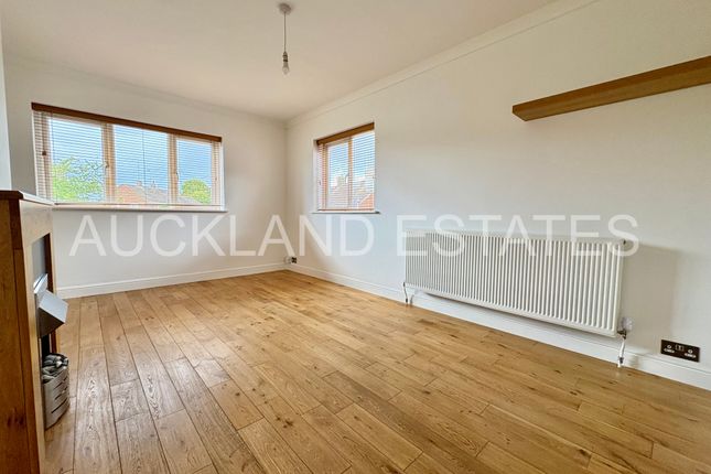 39, Brookside, South Mimms photo 3