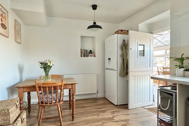 20, Eccles Terrace, High Peak photo 3