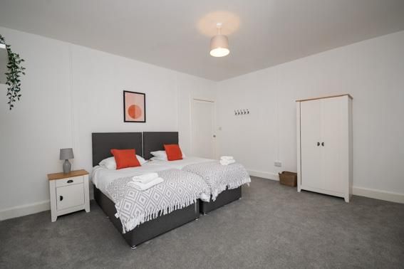 Flat to rent in Milnab Street, Crieff