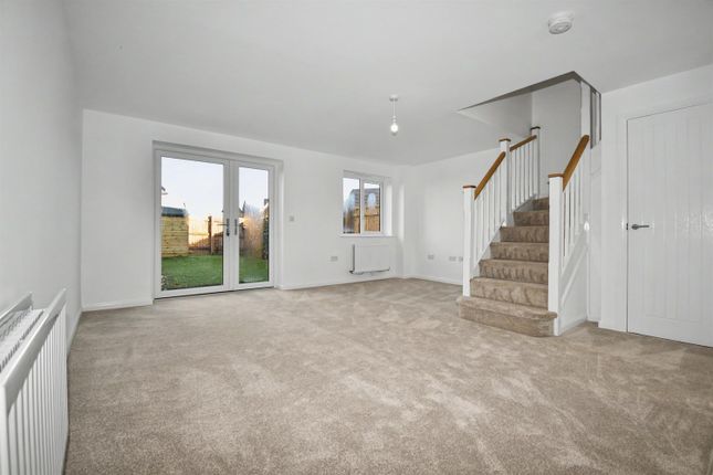 Turnstone Drive, Lakeside, Doncaster photo 3