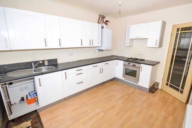 Flat for sale in Willingdon Road, Eastbourne