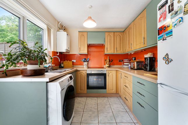 33 Lincoln Close, Runcorn photo 4