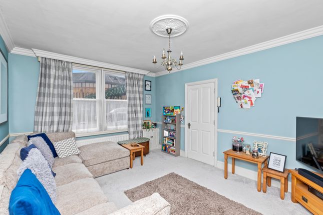 Terraced house for sale in Yattendon Road, Horley