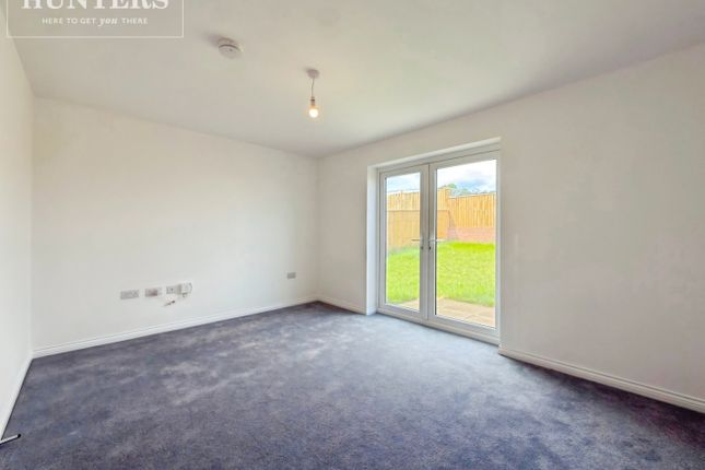 15, Vowden Chase, Barnsley photo 4