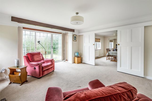 Pemberley, The Marld, Ashtead photo 3