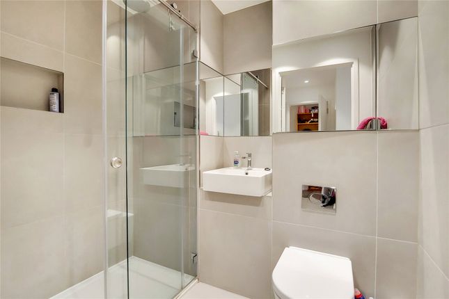 Flat for sale in Buckhold Road, Wandsworth, London