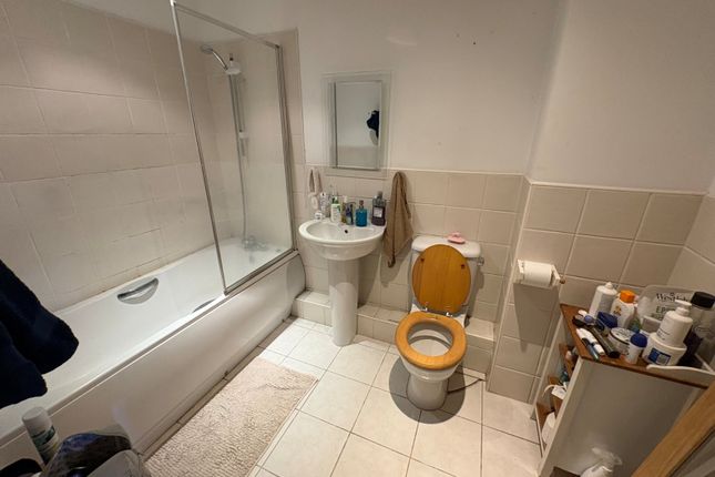 Apartment 111, Royal Plaza, 2, Westfield Terrace, South Yorkshire photo 3