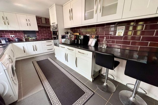 6, Montrose Court, Holmes Chapel photo 3