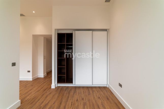 Westgate House, 6, West Gate, Ealing, London photo 2