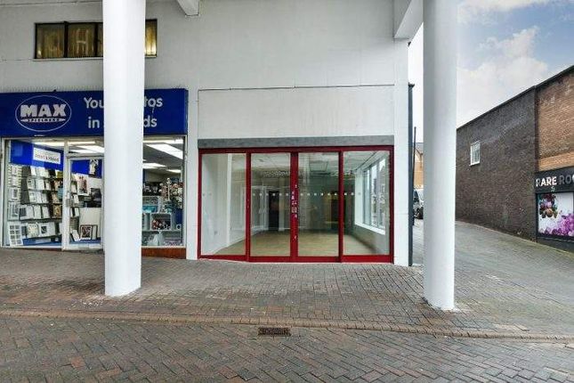 Retail premises to let in 8 Packers Row, 8 Packers Row, Chesterfield