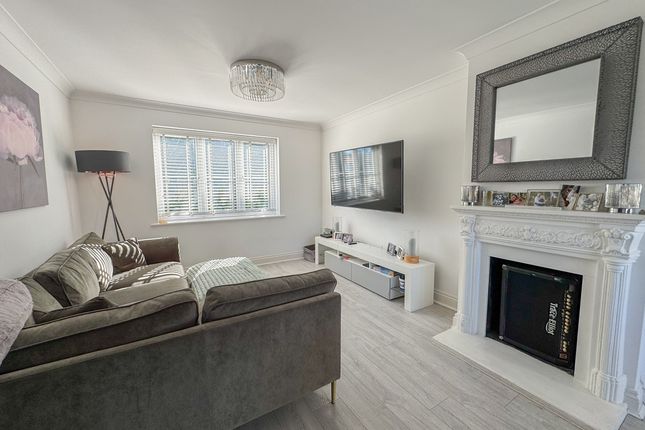 49A, Broad Walk, Hockley photo 4