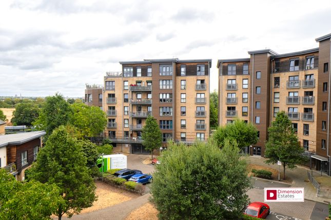 54 Fenland House,, Harry Zeital Way, Hackney photo 4