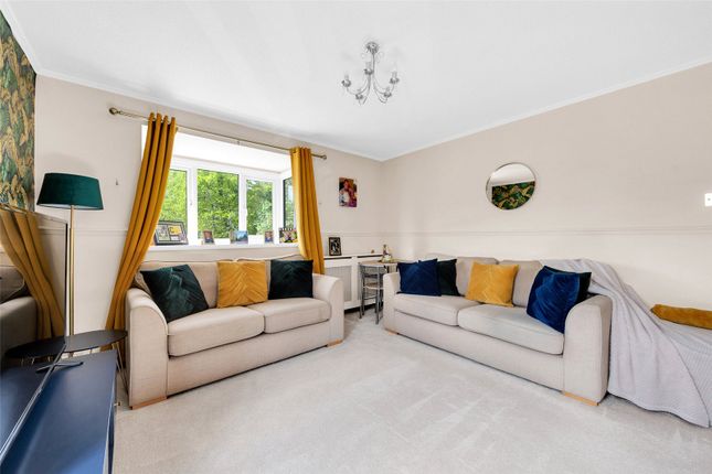 Flat for sale in Woodfall Drive, Crayford, Kent