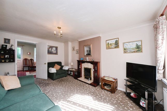 7, Sherbourne Avenue, Chesterfield photo 3
