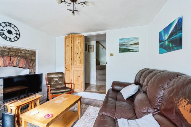 17, Tower Hill, Westbury photo 5