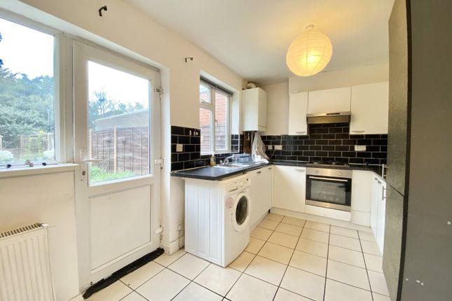 16, Winchester Road, Hayes photo 2