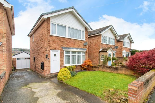 Thumbnail Detached house for sale in Cliffe Park Chase, Leeds