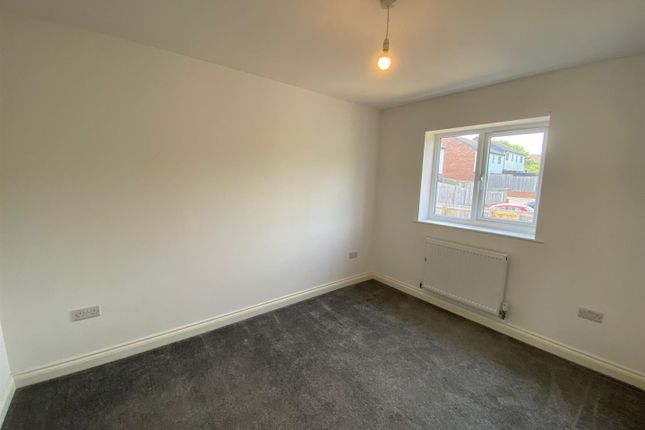 11, Hillside View, Crook photo 5