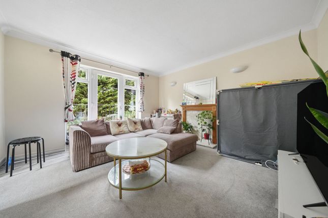 7 Anna Pavlova Close, Abingdon photo 4
