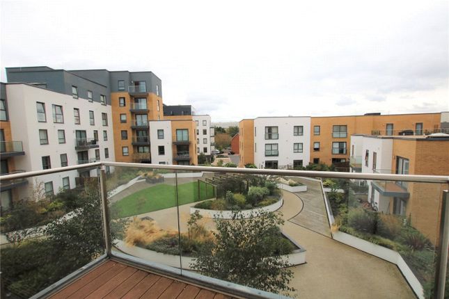 Flat for sale in Osprey House, Bedwyn Mews, Reading, Berkshire