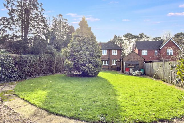 155 Broom Leys Road, Coalville photo 4