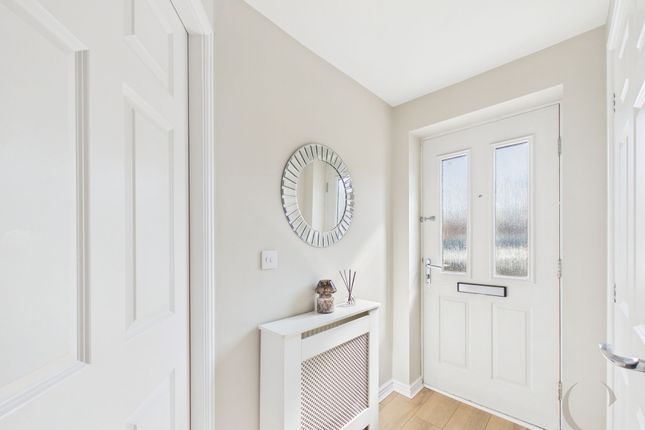 33 Bronte Way, South Shields photo 5