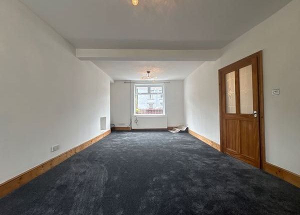 2 Harford Street, Tredegar photo 5