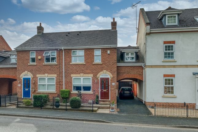 Town house for sale in Rumbush Lane, Dickens Heath, Shirley, Solihull