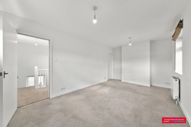 5A,, Cherrydown Avenue, London photo 4