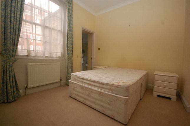 Flat to rent in 96 St Georges Square, Pimlico, London