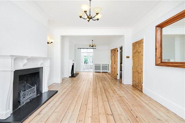 13, Martindale, London photo 3
