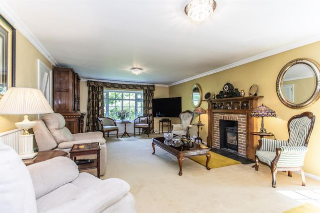 Lyngate House, Uckfield photo 4