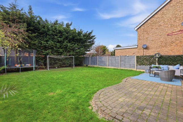 15 Wedgwood Way, Rochford photo 4