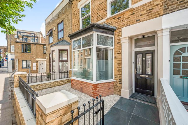 1, Gillespie Road, London photo 2
