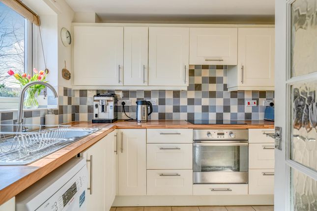 18, Chandlers Close, All Cannings photo 4