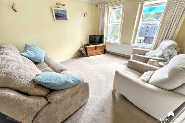 28, Sherril Close, Plymouth photo 2