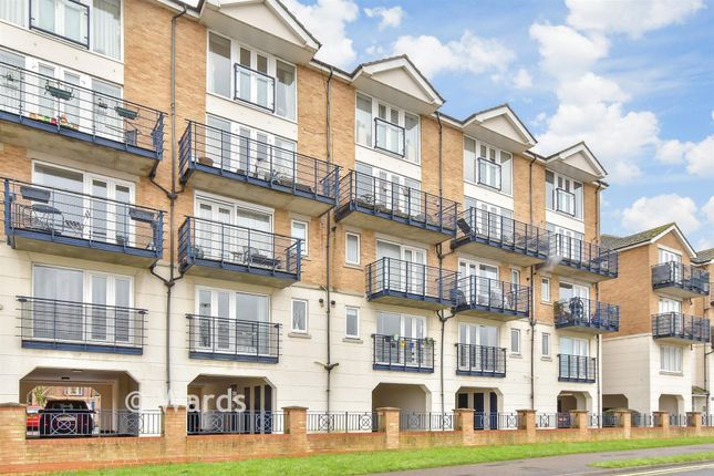 1-bed flat on Horatio Place, Fennel Close, Rochester, £180,000