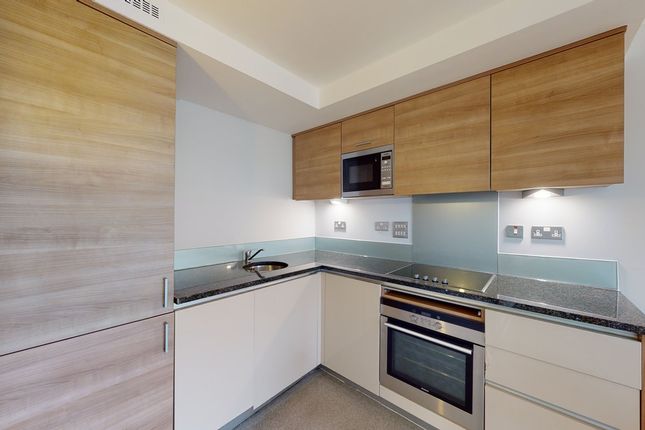 30 Newton Lodge, West Parkside, London photo 2